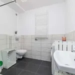 Appartamento Bright Podgorze Cracow By Renters Cracovia