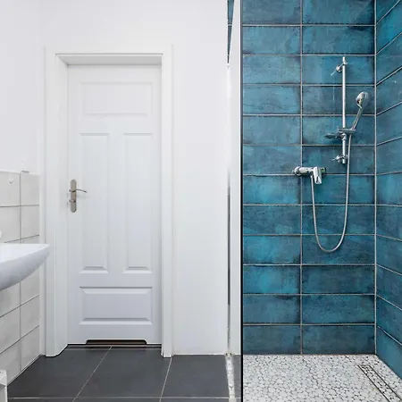 Bright Podgorze Cracow By Renters