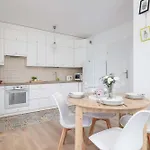 Bright Podgorze Cracow By Renters