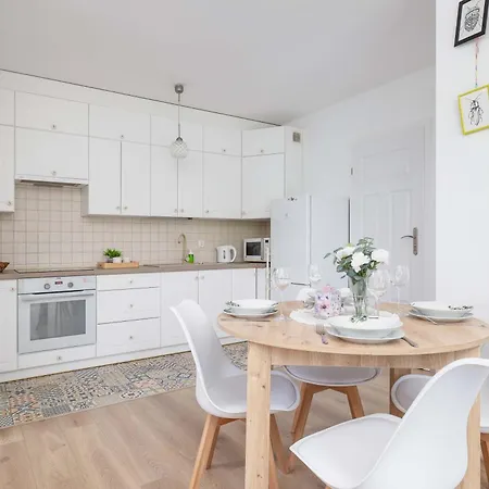 Bright Podgorze Cracow By Renters