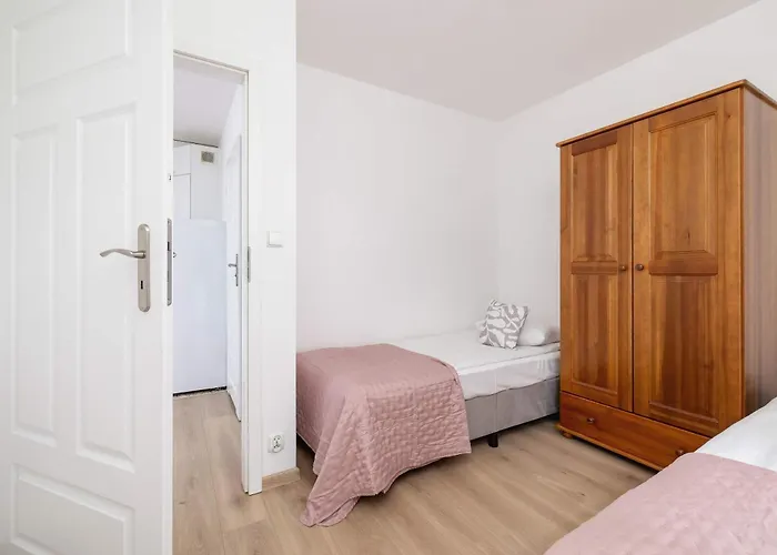 Apartment Bright Podgorze Cracow By Renters *